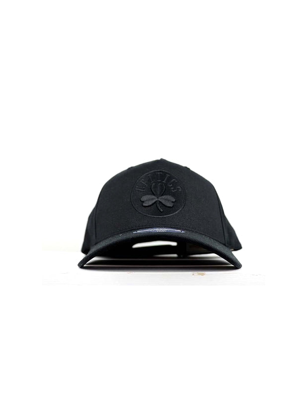 MITCHELL & NESS Snapback FlexiFit 110 Celtics Black on Black